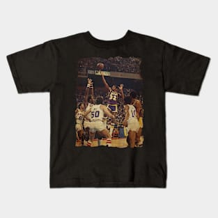 Magic Johnson vs Sixers - NBA Finals Game 6, 1980 Vintage Kids T-Shirt